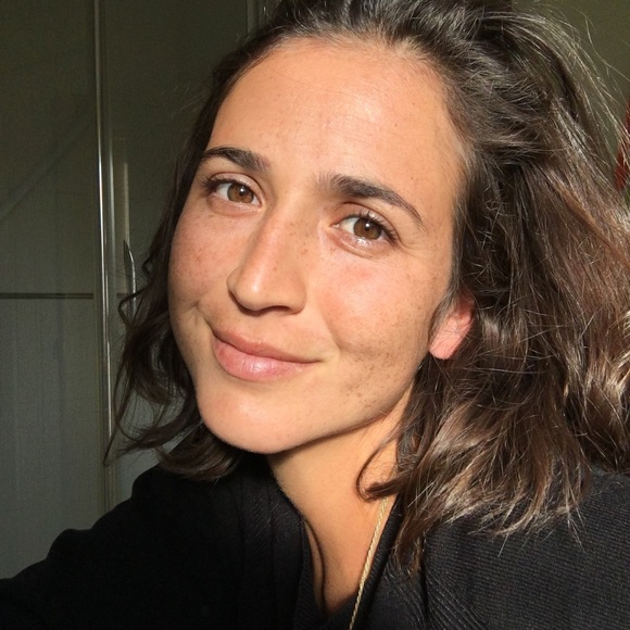 Meet your Posher, Nadyne - Picture 1 of 1